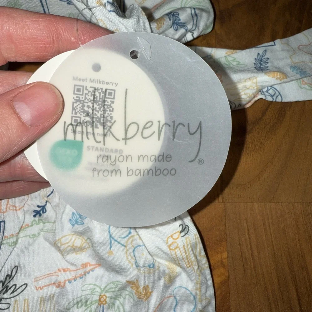 Milkberry 3 piece bamboo set NWT Size 6-9‎ months light weight, casual